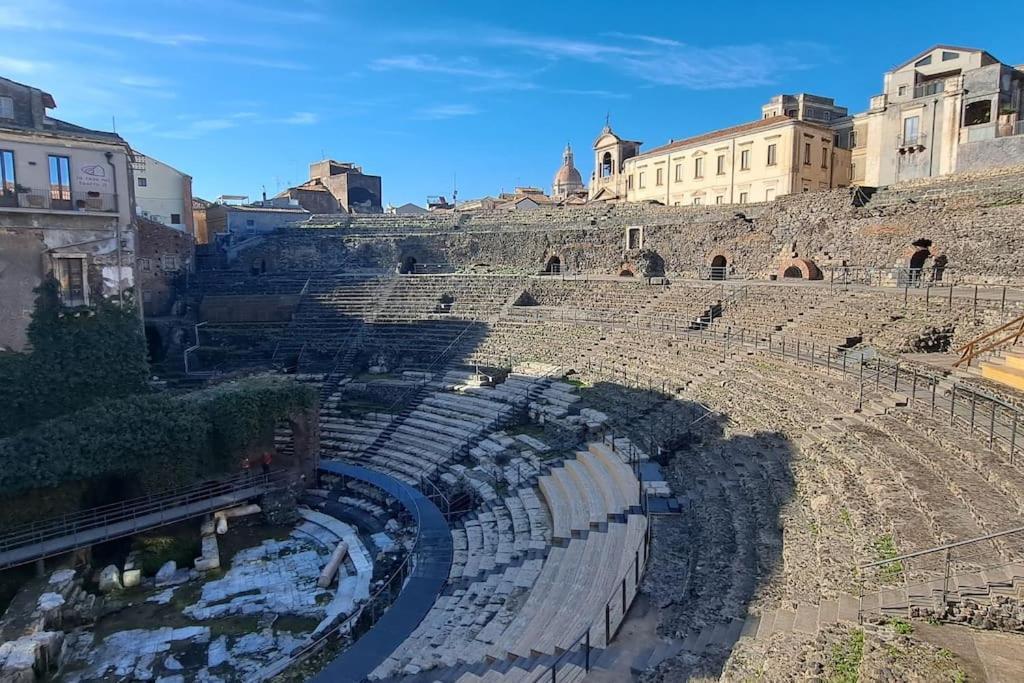 Finestre Sul Teatro - - Parking Included Catania