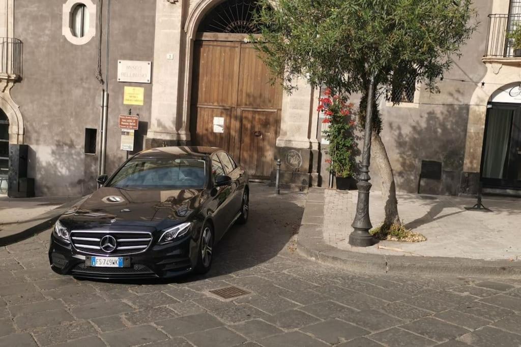Finestre Sul Teatro - - Parking Included Catania
