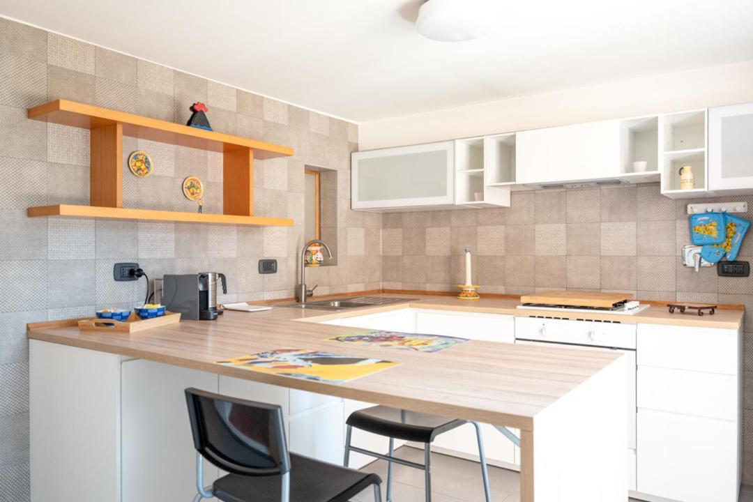 Finestre Sul Teatro - - Parking Included Apartment