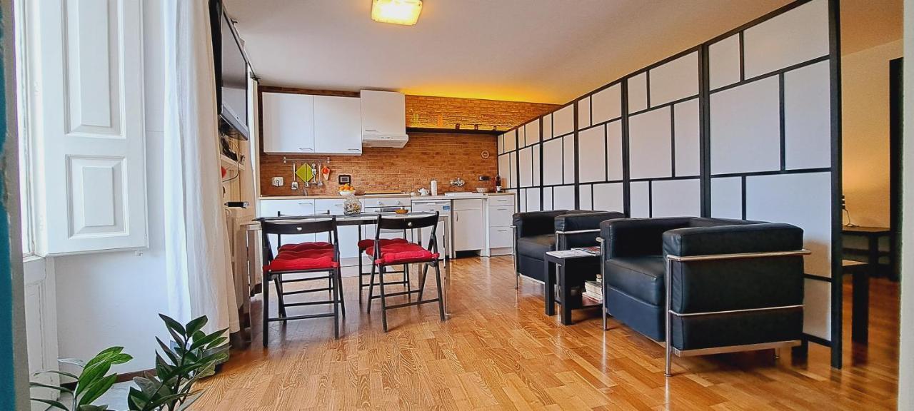Finestre Sul Teatro - - Parking Included Apartment