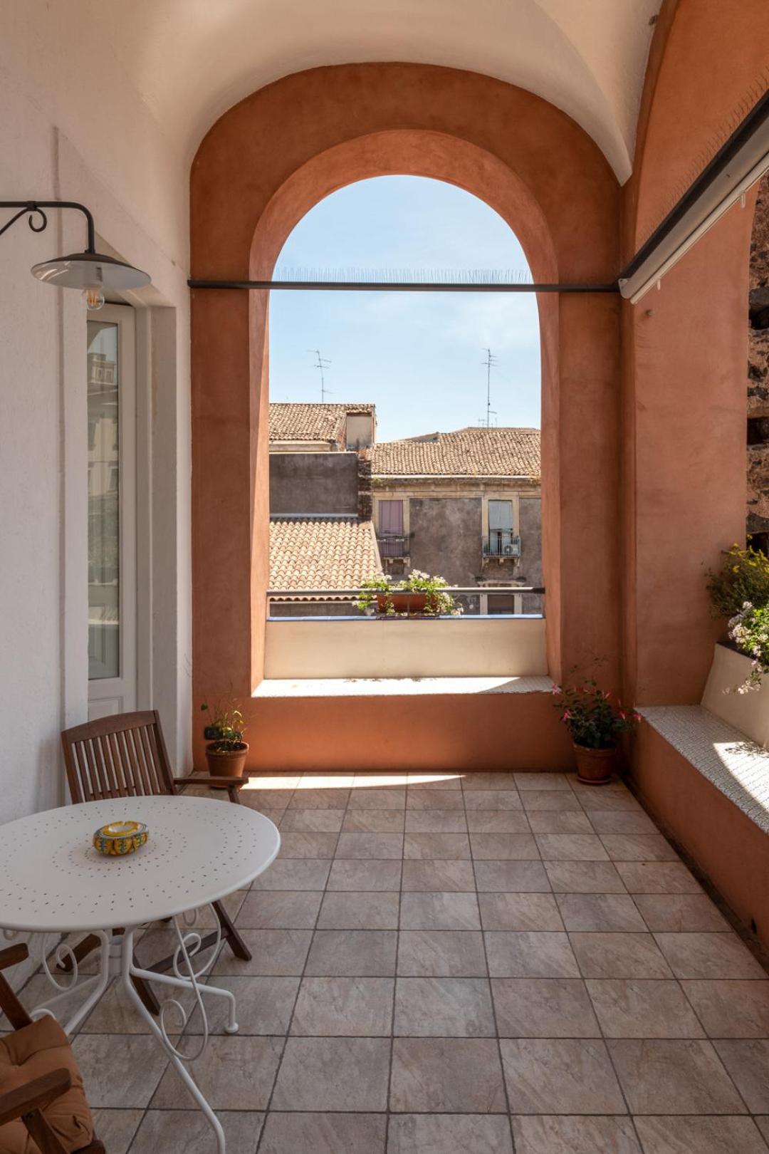Finestre Sul Teatro - - Parking Included Apartment *